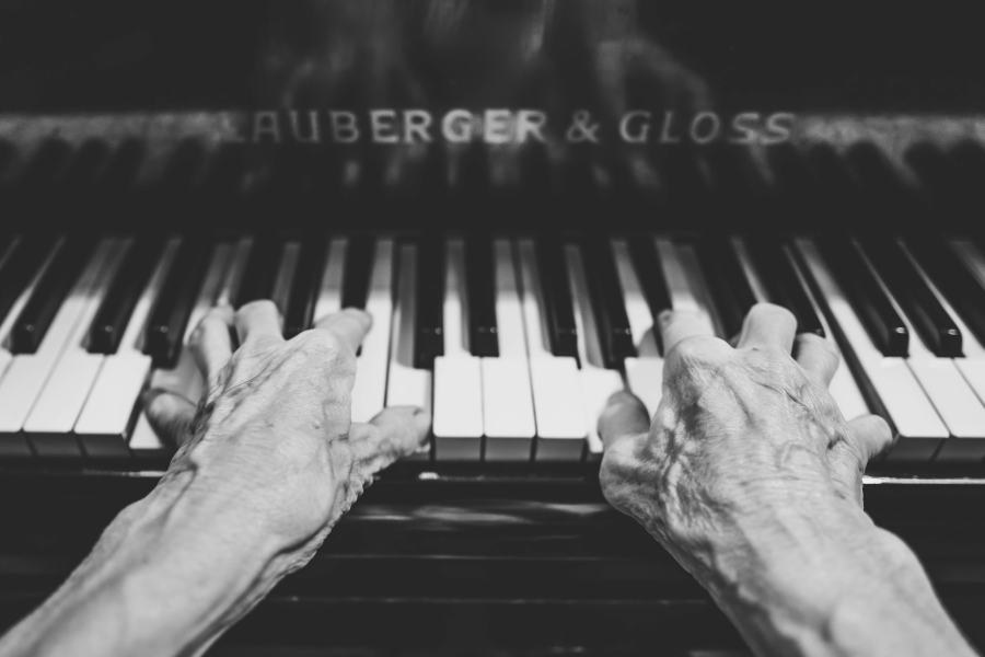 How to find a great jazz piano teacher near you
